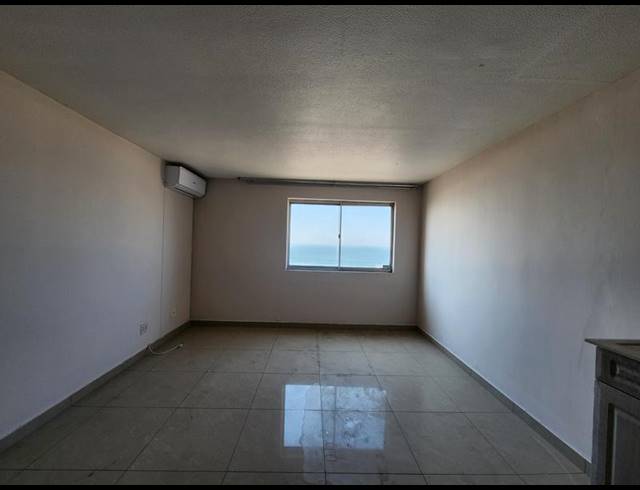 3 BEDROOM PROPERTY TO RENT IN NORTH BEACH